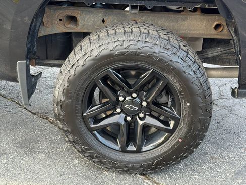Used 2021 Chevrolet Silverado 1500 LT Trail Boss AWD/4WD image 35