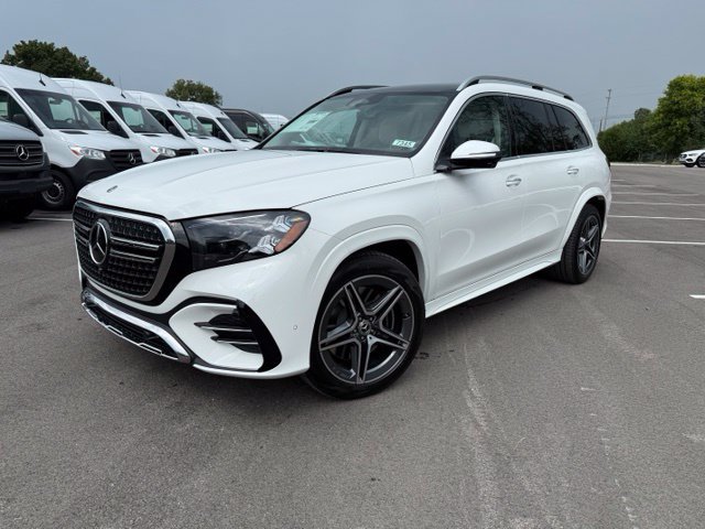 New 2027 Mercedes-Benz GLS 450 4MATIC image 2
