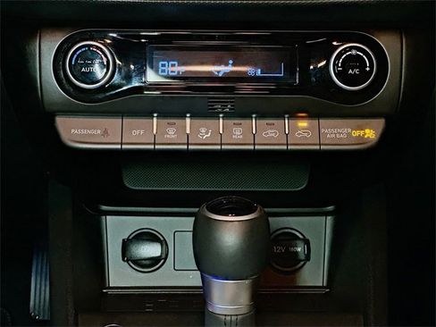 Used 2023 Hyundai Kona Limited image 31