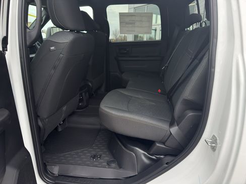 New 2026 RAM 2500 Tradesman AWD/4WD image 17