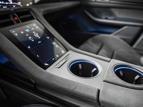 Certified 2023 Porsche Taycan GTS AWD/4WD image 19