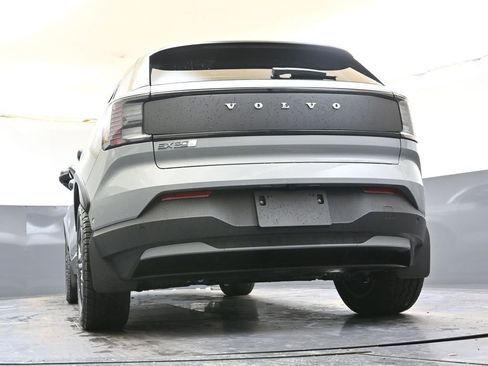 New 2026 Volvo EX30 Cross Country Ultra image 33