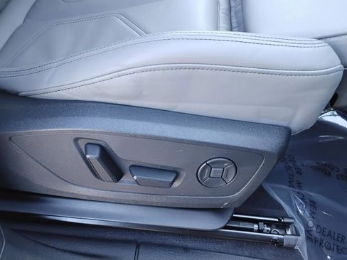 Certified 2025 Audi Q3 2.0T Premium w/ Convenience Package image 23