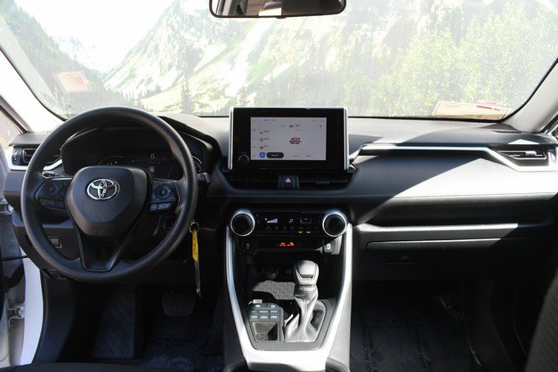 Certified 2025 Toyota RAV4 LE AWD/4WD image 18