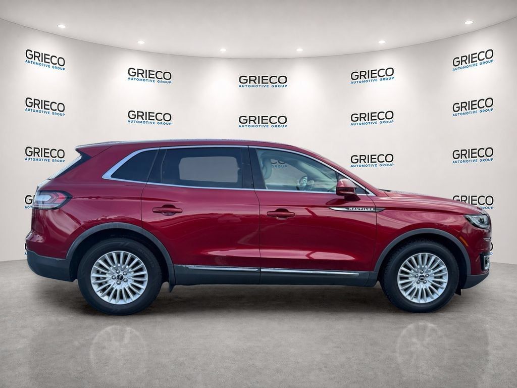 Used 2019 Lincoln Nautilus FWD image 8