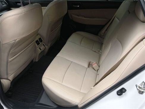 Used 2019 Subaru Outback 2.5i Limited w/ Popular Package #2 image 24