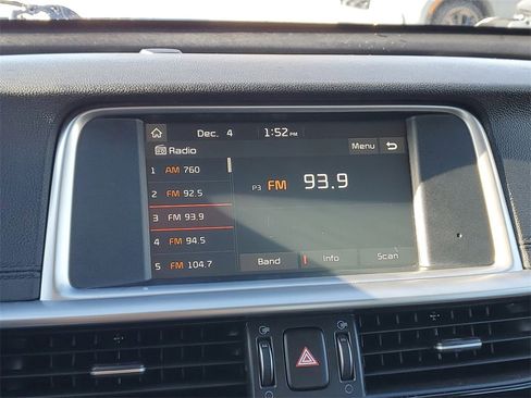 Used 2020 Kia Optima LX image 20