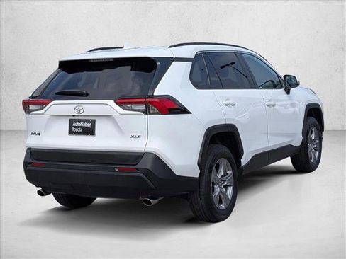 Used 2024 Toyota RAV4 XLE FWD image 5