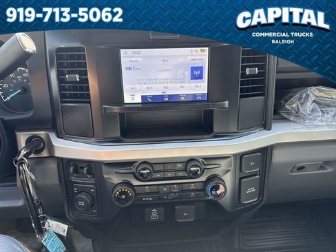 New 2025 Ford F550 4x4 Crew Cab image 27