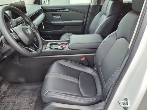 Used 2026 Honda Pilot EX-L image 9