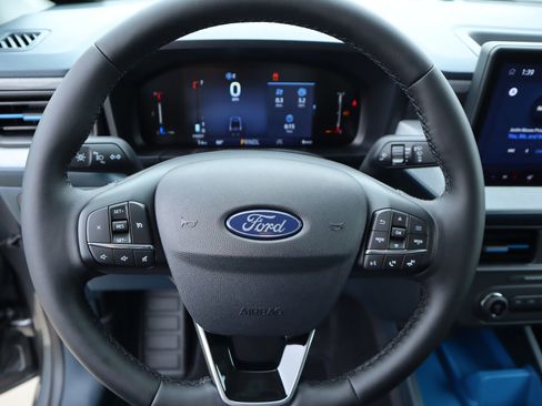 New 2026 Ford Maverick XLT w/ XLT Luxury Package AWD/4WD image 3