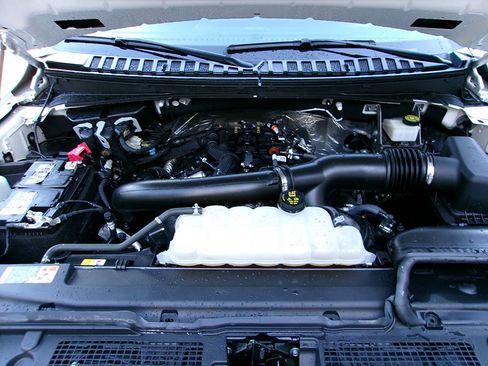 Used 2024 Ford Expedition Max XLT AWD/4WD image 12