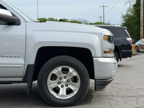 Used 2018 Chevrolet Silverado 1500 LT w/ All Star Edition AWD/4WD image 8