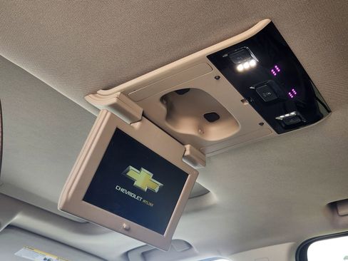 Used 2019 Chevrolet Tahoe Premier image 36