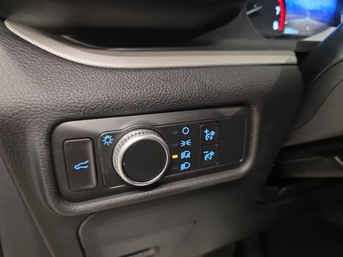 Used 2020 Ford Explorer XLT AWD/4WD image 26