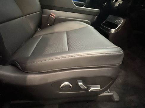 New 2026 Hyundai Ioniq 9 SEL image 18