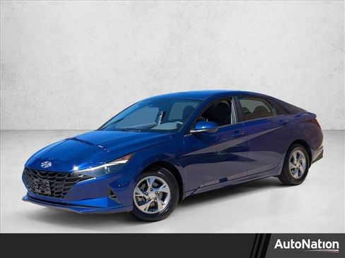 Used 2022 Hyundai Elantra SE FWD image 1