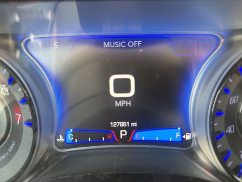 Used 2019 Chrysler 300 S image 13