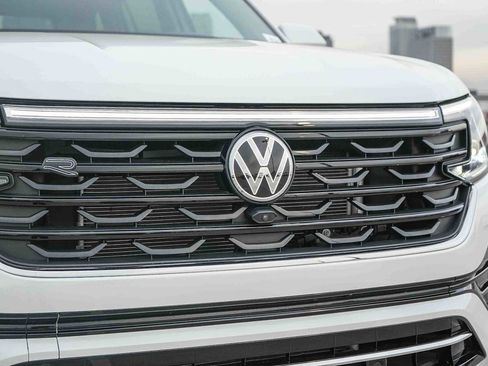 New 2025 Volkswagen Atlas SEL Premium R-Line AWD/4WD image 5