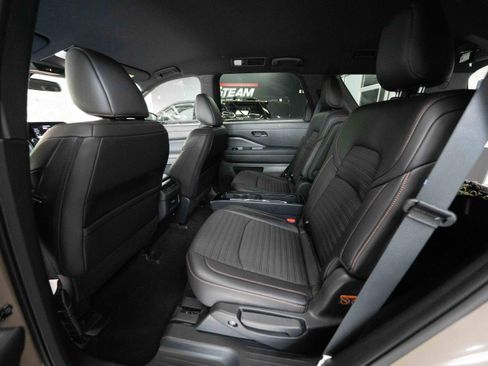 Used 2024 Nissan Pathfinder Rock Creek AWD/4WD image 21