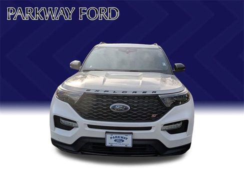 Used 2020 Ford Explorer ST w/ Premium Technology Package image 2