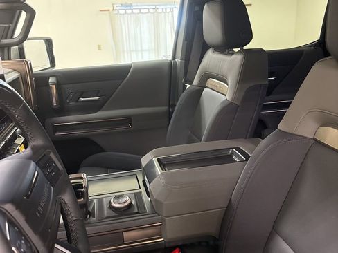 New 2025 GMC Hummer EV 2X AWD/4WD image 19