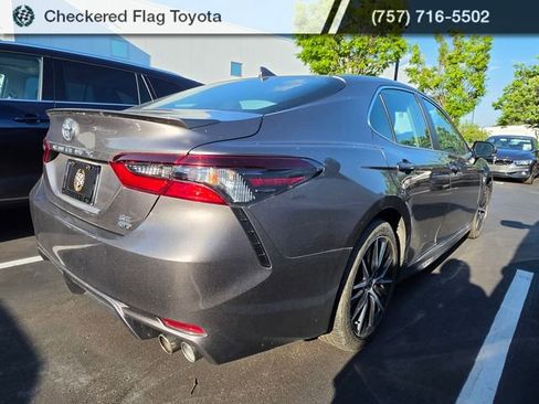 Used 2024 Toyota Camry SE w/ Cold Weather Package AWD/4WD image 6