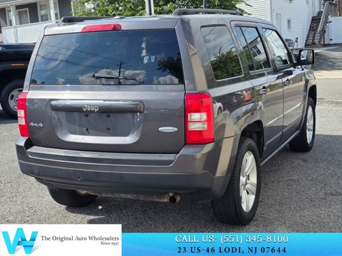 Used 2016 Jeep Patriot Latitude w/ Sun/Sound Group AWD/4WD image 6
