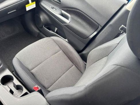 Certified 2025 Nissan Kicks Play S FWD image 9