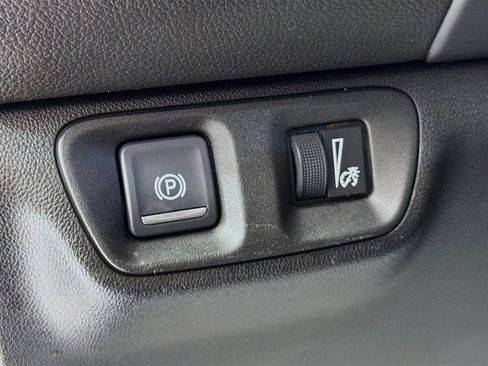 Used 2019 GMC Acadia Denali w/ Technology Package AWD/4WD image 8