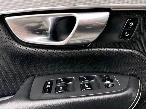 Used 2019 Volvo XC90 T6 R-Design w/ Protection Package Premier AWD/4WD image 44