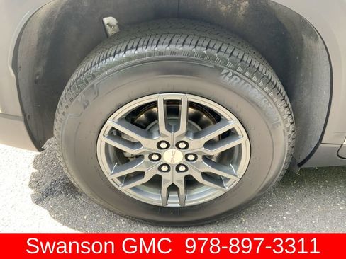 Certified 2025 GMC Acadia Elevation AWD/4WD image 32