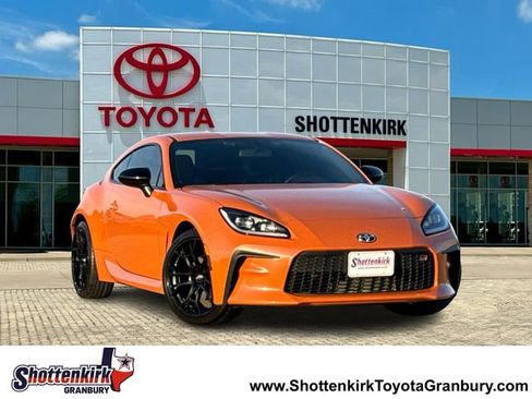 Used 2023 Toyota GR86 10th Anniversary SE RWD image 1