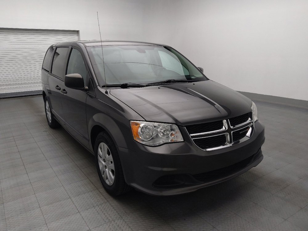 Used 2019 Dodge Grand Caravan SE FWD image 13