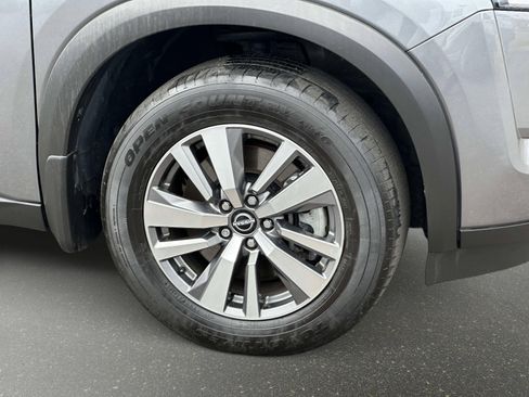 Used 2023 Nissan Pathfinder SL AWD/4WD image 6