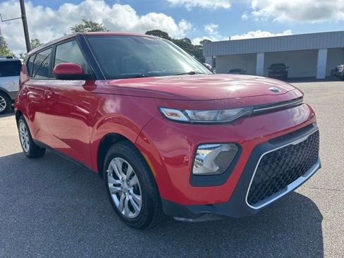 Used 2020 Kia Soul LX FWD image 2