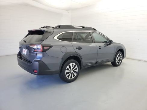 Used 2024 Subaru Outback Premium AWD/4WD image 5