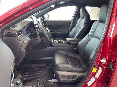 Used 2021 Toyota Venza XLE w/ Softex Package image 8