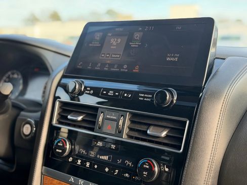 Used 2021 Nissan Armada SL w/ Captain's Chairs Package image 31
