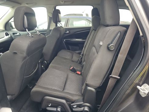 Used 2019 Dodge Journey SE FWD image 16