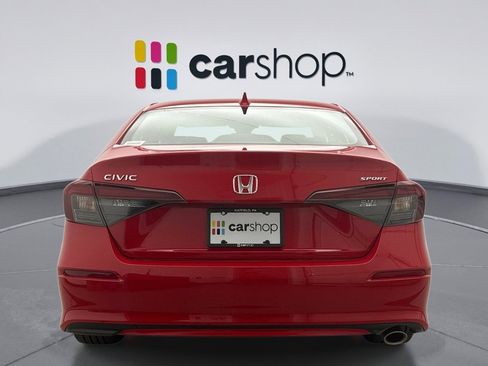 Used 2025 Honda Civic Sport image 4