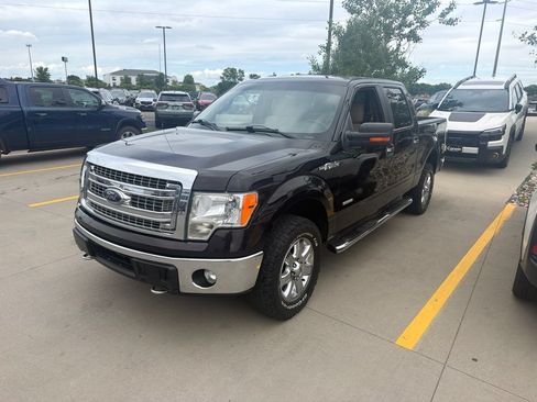 Used 2014 Ford F150 XLT w/ Equipment Group 302A Luxury AWD/4WD image 13