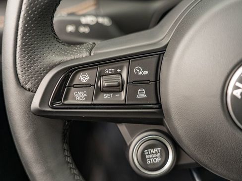 New 2025 Alfa Romeo Tonale w/ Premium Package image 28