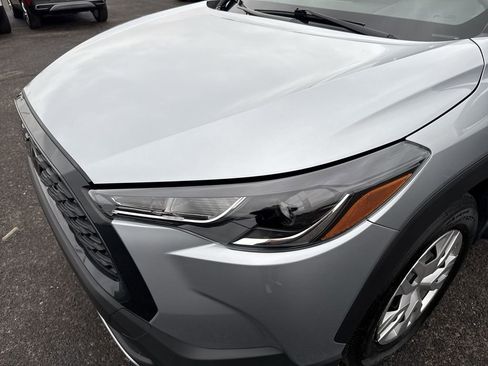 Used 2025 Toyota Corolla Cross L image 37
