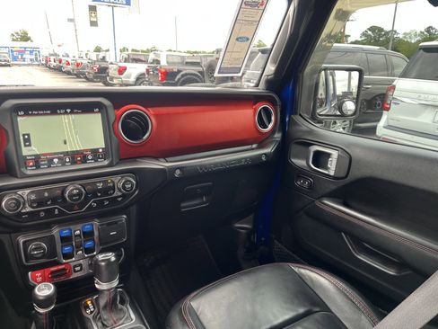 Used 2020 Jeep Wrangler Unlimited Rubicon AWD/4WD image 19
