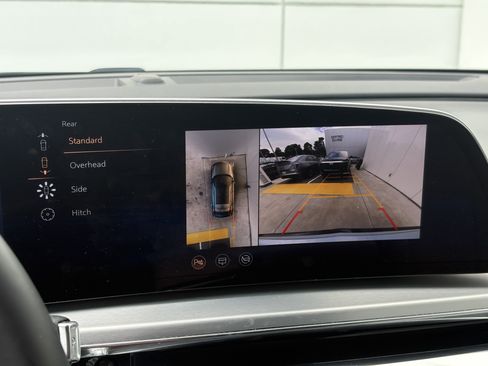 Used 2024 Cadillac Lyriq Sport AWD/4WD image 21
