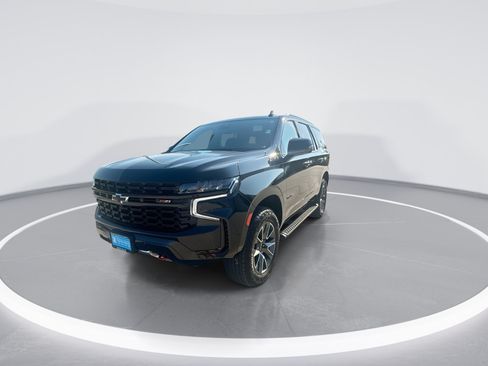 Certified 2024 Chevrolet Tahoe Z71 w/ Luxury Package AWD/4WD image 4