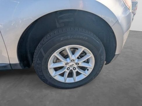 Used 2014 Ford Edge SE FWD image 12
