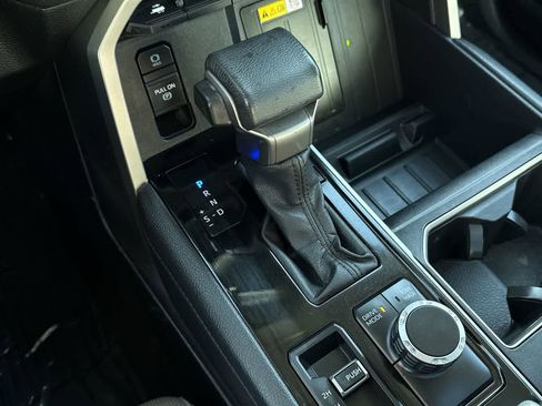 Used 2023 Toyota Tundra Limited AWD/4WD image 20