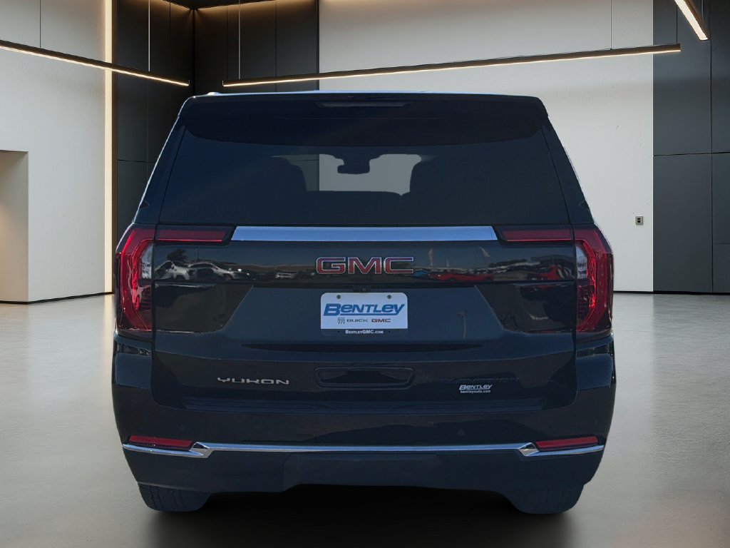 Used 2025 GMC Yukon Elevation AWD/4WD image 5